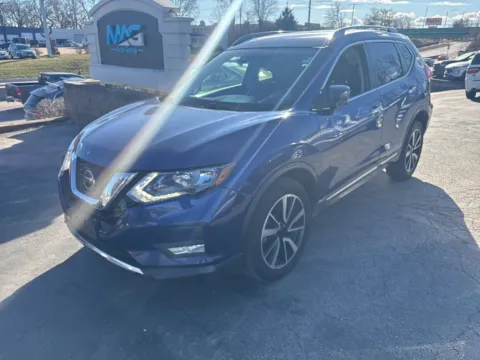 More photos of 2019 Nissan Rogue SL at MAG Auto - Munsterman Automotive Group, MO