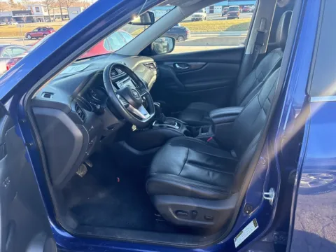 More photos of 2019 Nissan Rogue SL at MAG Auto - Munsterman Automotive Group, MO