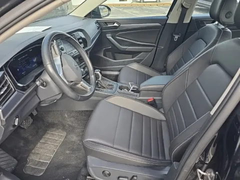 More photos of 2024 Volkswagen Jetta 1.5T SE at MAG Auto - Munsterman Automotive Group, MO