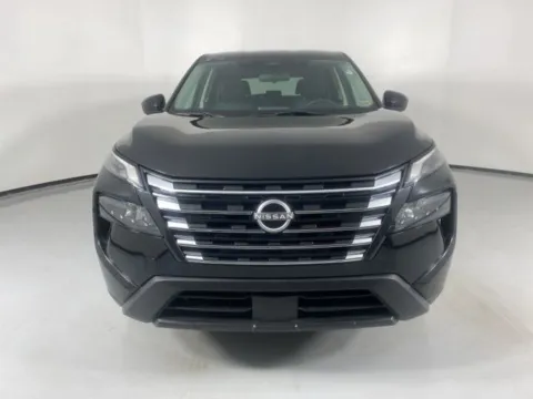 Photos of 2024 Nissan Rogue SV for sale in Blue Springs, MO at MAG Auto - Munsterman Automotive Group