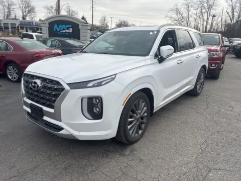 Photos of 2020 Hyundai Palisade Limited for sale in Blue Springs, MO at MAG Auto - Munsterman Automotive Group