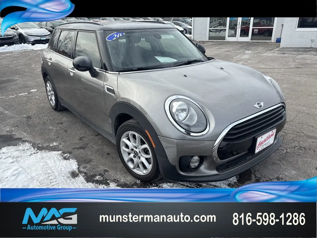 Silver 2017 MINI Cooper Clubman for sale in Blue Springs, MO