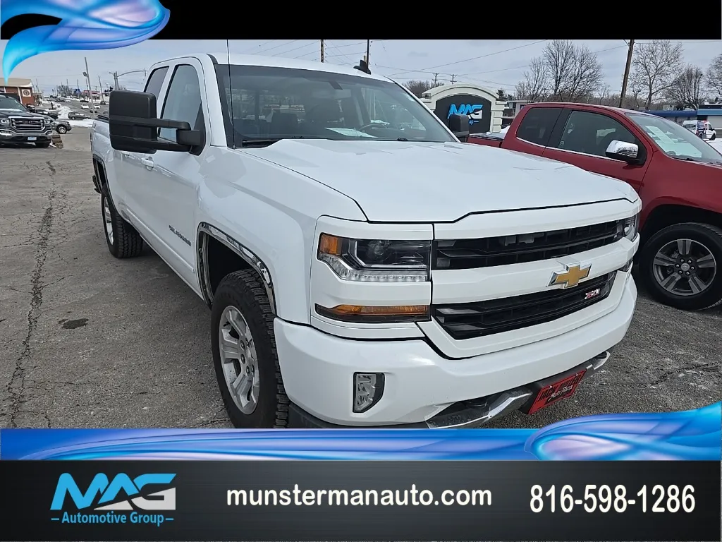White 2017 Chevrolet Silverado 1500 LT for sale in Blue Springs, MO