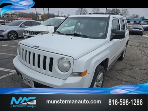 White 2014 Jeep Patriot Limited for sale in Blue Springs, MO