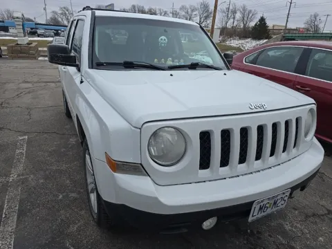 Photos of 2014 Jeep Patriot Limited for sale in Blue Springs, MO at MAG Auto - Munsterman Automotive Group