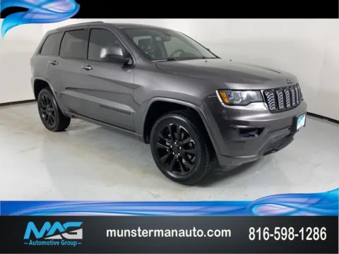 Gray 2019 Jeep Grand Cherokee Altitude for sale in Blue Springs, MO