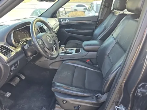 More photos of 2019 Jeep Grand Cherokee Altitude at MAG Auto - Munsterman Automotive Group, MO