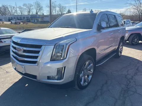 Photos of 2016 Cadillac Escalade Luxury for sale in Blue Springs, MO at MAG Auto - Munsterman Automotive Group