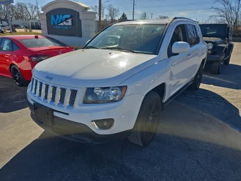 Photos of 2015 Jeep Compass Latitude for sale in Blue Springs, MO at MAG Auto - Munsterman Automotive Group