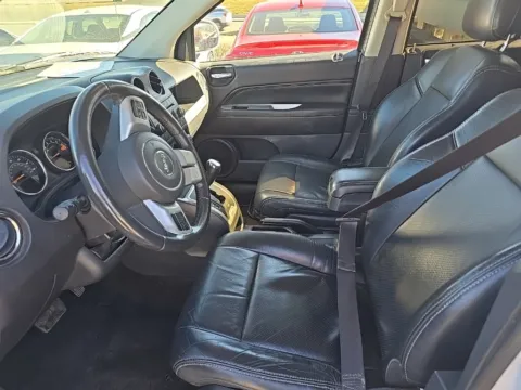 More photos of 2015 Jeep Compass Latitude at MAG Auto - Munsterman Automotive Group, MO