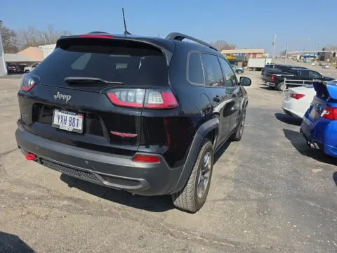 More photos of 2019 Jeep Cherokee Trailhawk at MAG Auto - Munsterman Automotive Group, MO