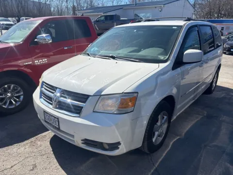 Photos of 2008 Dodge Grand Caravan SXT for sale in Blue Springs, MO at MAG Auto - Munsterman Automotive Group