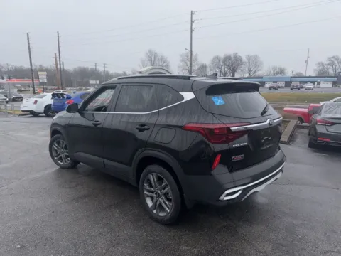 Photos of 2021 Kia Seltos S for sale in Blue Springs, MO at MAG Auto - Munsterman Automotive Group