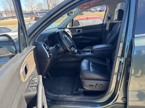 More photos of 2022 Kia Sorento S at MAG Auto - Munsterman Automotive Group, MO