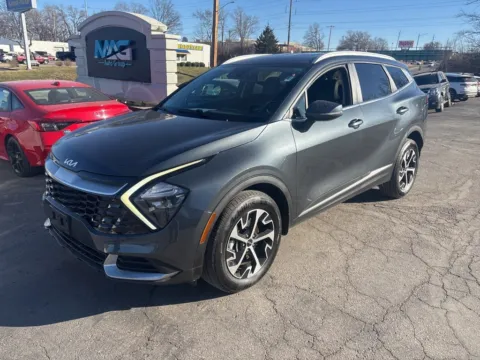Photos of 2023 Kia Sportage Hybrid EX for sale in Blue Springs, MO at MAG Auto - Munsterman Automotive Group
