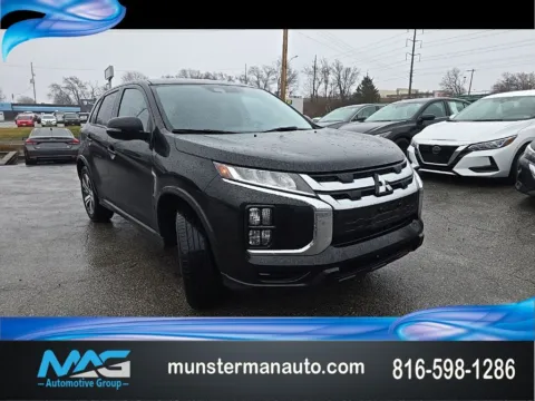 Silver 2024 Mitsubishi Outlander Sport 2.0 SE for sale in Blue Springs, MO