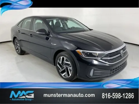 Black 2022 Volkswagen Jetta 1.5T SEL for sale in Blue Springs, MO