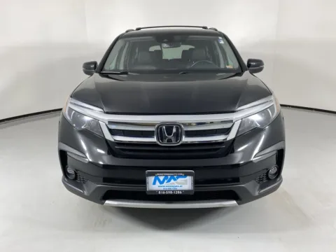 Photos of 2020 Honda Pilot EX-L for sale in Blue Springs, MO at MAG Auto - Munsterman Automotive Group