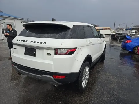 More photos of 2019 Land Rover Range Rover Evoque SE at MAG Auto - Munsterman Automotive Group, MO