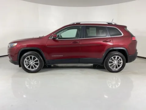 More photos of 2021 Jeep Cherokee Latitude Lux at MAG Auto - Munsterman Automotive Group, MO