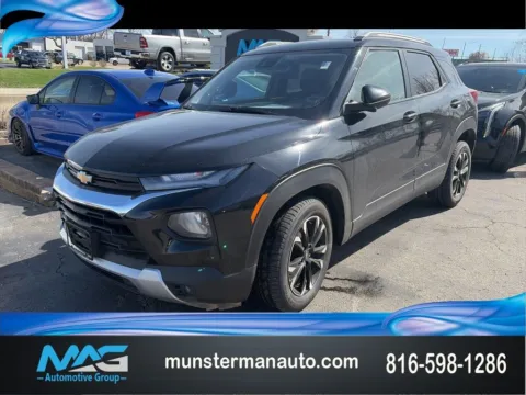 Black 2021 Chevrolet TrailBlazer LT for sale in Blue Springs, MO