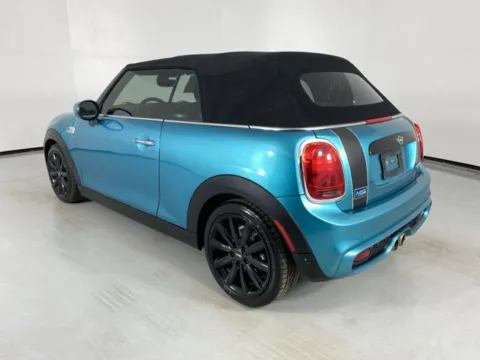More photos of 2020 MINI Cooper S Classic at MAG Auto - Munsterman Automotive Group, MO