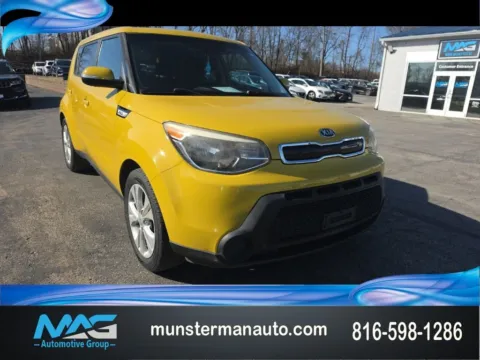 Yellow 2014 Kia Soul Plus for sale in Blue Springs, MO