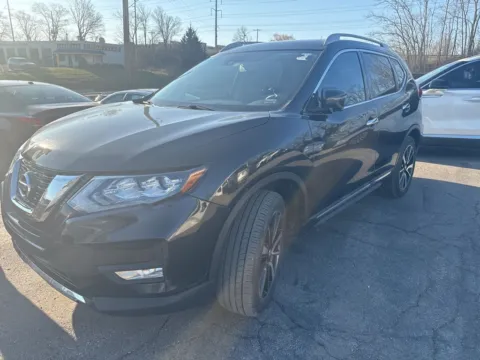 Photos of 2019 Nissan Rogue SL for sale in Blue Springs, MO at MAG Auto - Munsterman Automotive Group