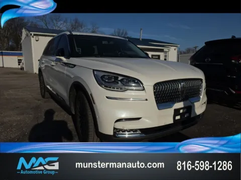 Blue 2020 Lincoln Aviator Reserve for sale in Blue Springs, MO