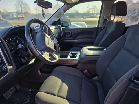 More photos of 2018 GMC Sierra 1500 SLE at MAG Auto - Munsterman Automotive Group, MO