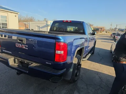 More photos of 2018 GMC Sierra 1500 SLE at MAG Auto - Munsterman Automotive Group, MO