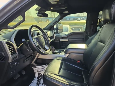 More photos of 2018 Ford F-150 Lariat at MAG Auto - Munsterman Automotive Group, MO