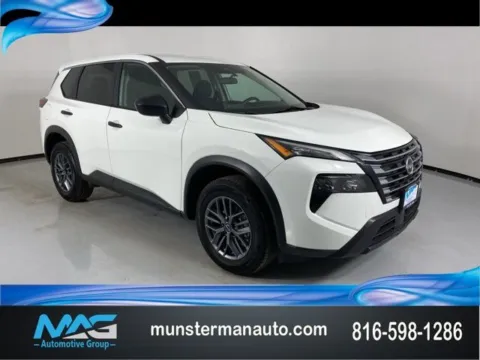 White 2024 Nissan Rogue S for sale in Blue Springs, MO