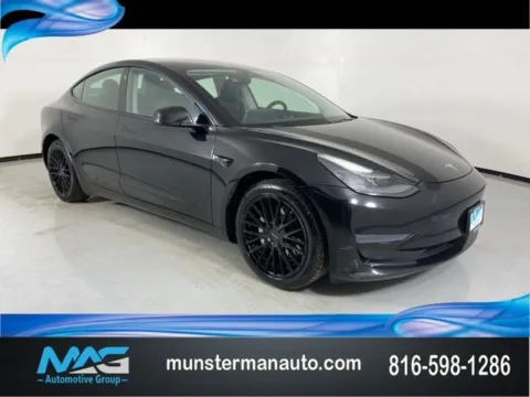 Black 2021 Tesla Model 3 Standard Range Plus for sale in Blue Springs, MO