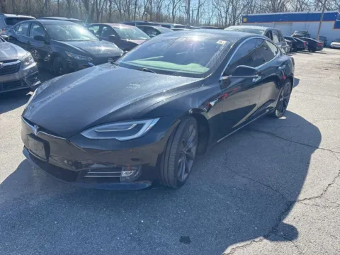 Photos of 2017 Tesla Model S 60 for sale in Blue Springs, MO at MAG Auto - Munsterman Automotive Group