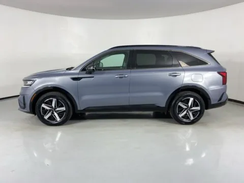 More photos of 2021 Kia Sorento EX at MAG Auto - Munsterman Automotive Group, MO