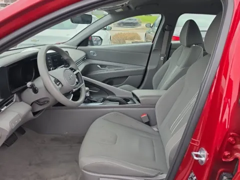 More photos of 2023 Hyundai Elantra SEL at MAG Auto - Munsterman Automotive Group, MO