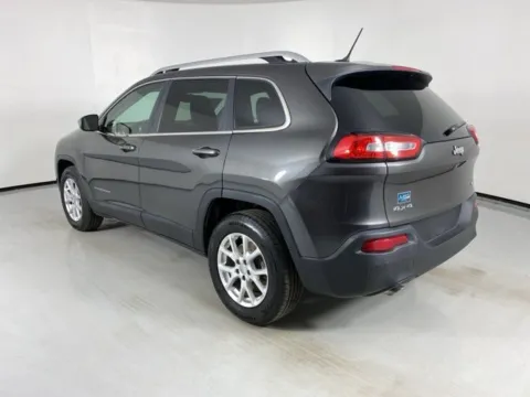 More photos of 2014 Jeep Cherokee Latitude at MAG Auto - Munsterman Automotive Group, MO