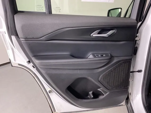 Jeep Grand Cherokee photo 36