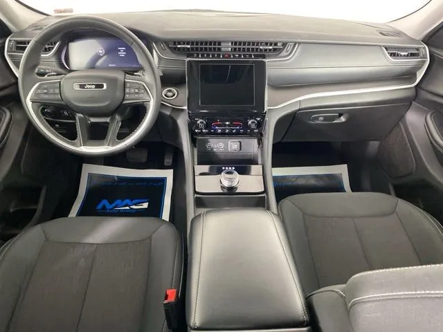 Jeep Grand Cherokee photo 38