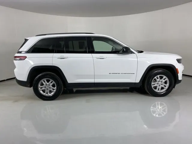Jeep Grand Cherokee photo 8