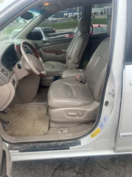 More photos of 2004 Toyota Sienna XLE at MAG Auto - Munsterman Automotive Group, MO