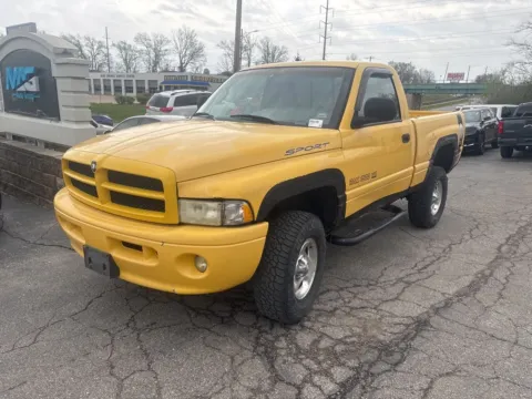 Photos of 1999 Dodge Ram 1500 Laramie SLT for sale in Blue Springs, MO at MAG Auto - Munsterman Automotive Group