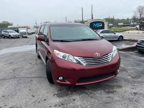 Photos of 2017 Toyota Sienna XLE for sale in Blue Springs, MO at MAG Auto - Munsterman Automotive Group