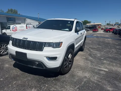 Photos of 2021 Jeep Grand Cherokee Limited for sale in Blue Springs, MO at MAG Auto - Munsterman Automotive Group