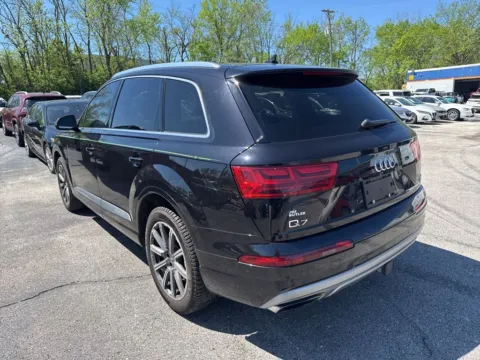 More photos of 2017 Audi Q7 3.0T Premium Plus at MAG Auto - Munsterman Automotive Group, MO