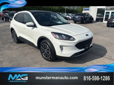 White 2022 Ford Escape Plug-In Hybrid SEL for sale in Blue Springs, MO