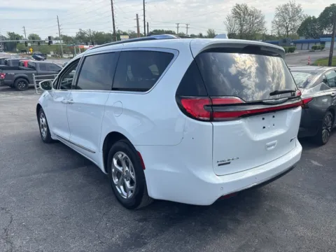 Another view of 2021 Chrysler Pacifica Hybrid Limited for sale in Blue Springs, MO at MAG Auto - Munsterman Automotive Group