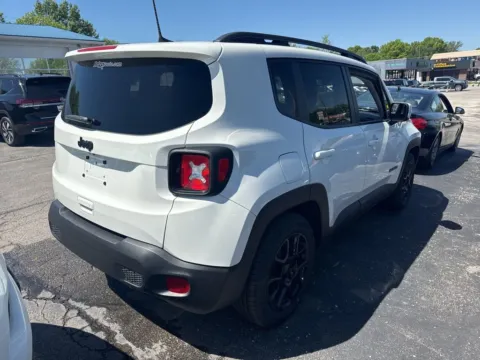 Another view of 2019 Jeep Renegade Latitude for sale in Blue Springs, MO at MAG Auto - Munsterman Automotive Group