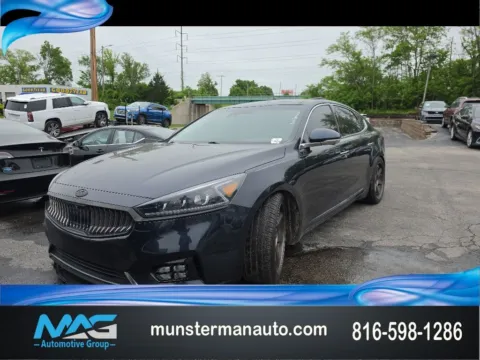 Blue 2017 Kia Cadenza Limited for sale in Blue Springs, MO